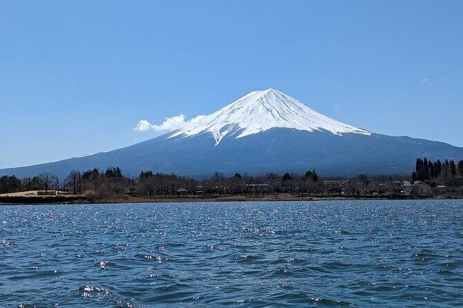 1-day-tour-mt-fuji-lake-kawaguchiko-english-speaking-driver-guide3