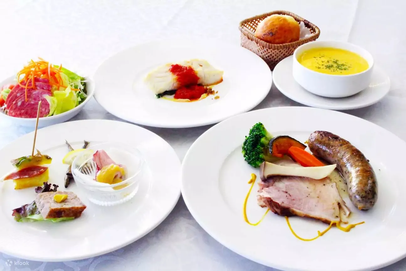 Moby Dick Dinner Cruise in Naha - Delight in the Coral Course With Sweet Chilli Sauce Fish