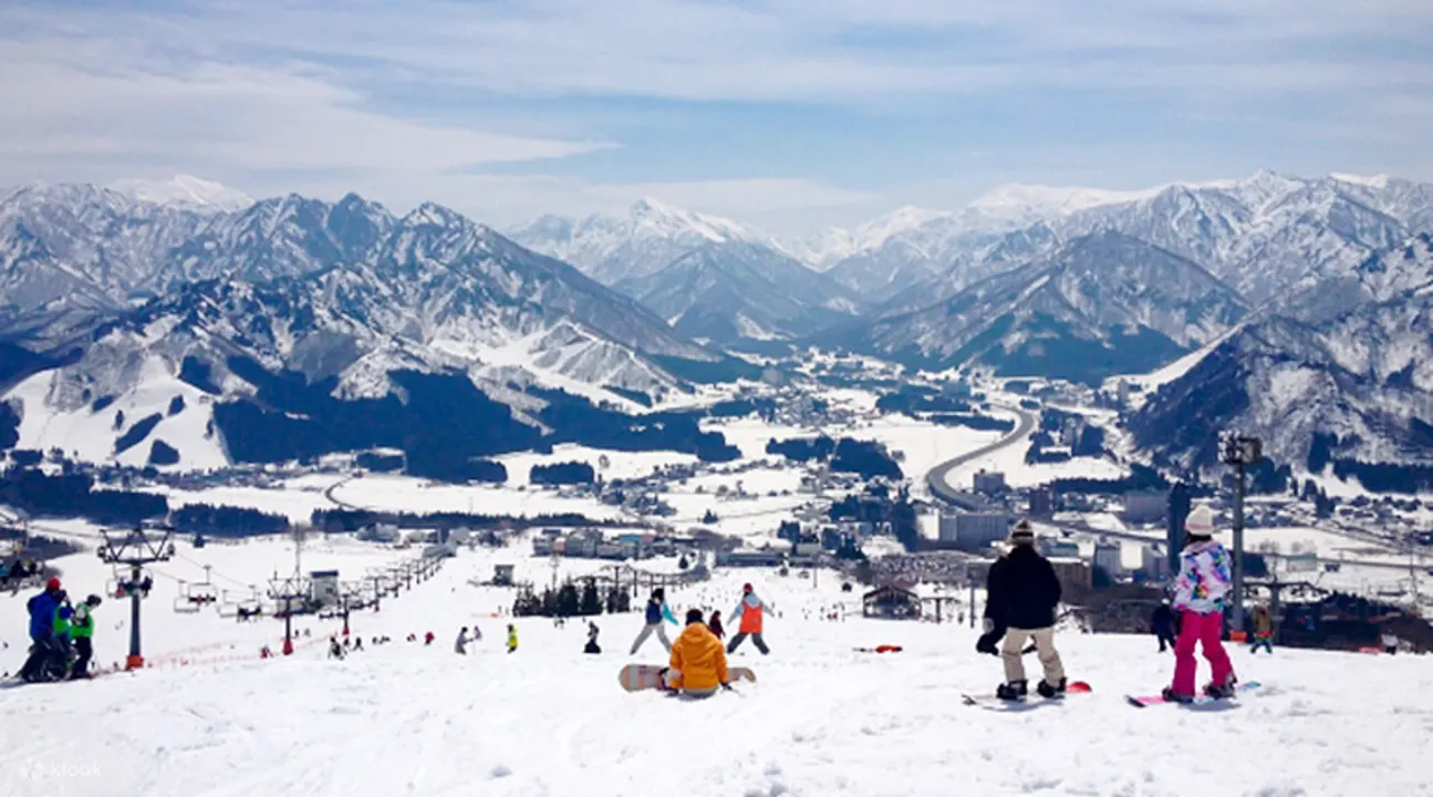 Gunma Sightseeing and Gourmet Trip From Tokyo - Duration and Meeting Point