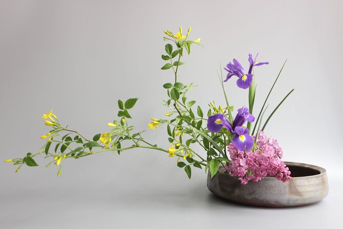 Ikebana Experience in Shinjuku - Experience Overview