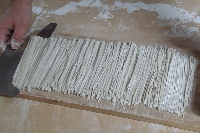 Matsumoto Castle Tour & Soba Noodle Experience - Overview of Matsumoto Castle