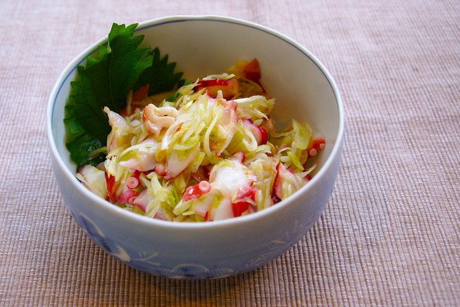 Private Market Tour and Cooking Lesson With a Tokyo Native Makiko in Her Home - Activity Details