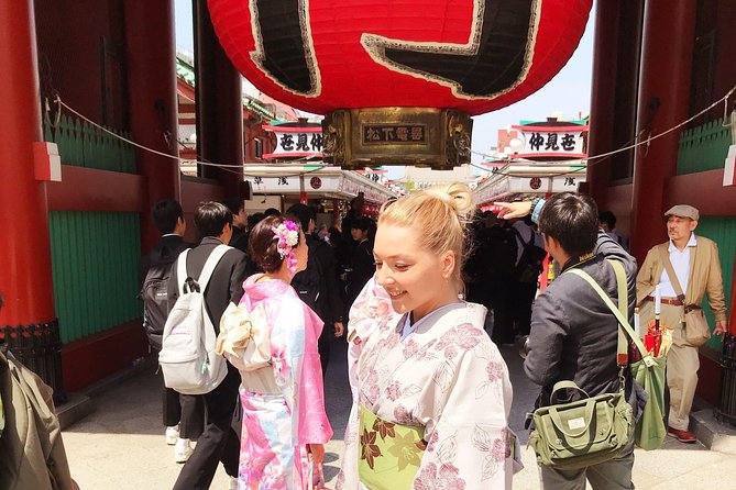 Complete Tokyo Tour in One Day, Visit All 15 Popular Sights! - Tsukiji Fish Market: Enjoy the Vibrant Atmosphere of the Worlds Largest Seafood Market