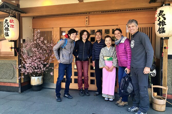 Hida Private E-Bike Tour With Premium Lunch and Farm Experience - Premium Lunch Experience