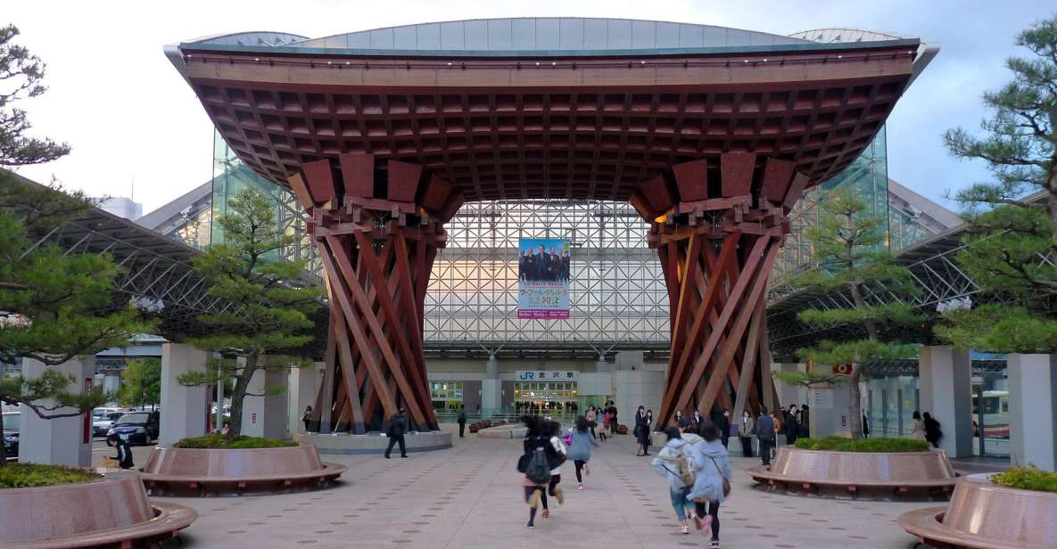 Kanazawa Like a Local: Customized Guided Tour - Experience Kanazawa With a Local