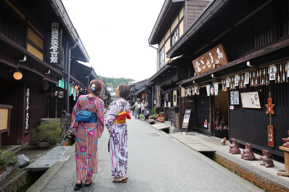 Round Trip Bus Tour From Nagoya to Takayama - Experience