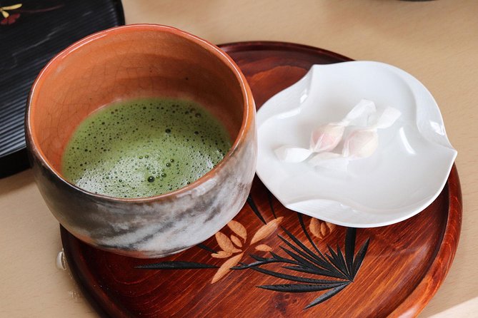 Sushi or Obanzai Cooking and Matcha With a Kyoto Native in Her Home - A Traditional Tea Ceremony With Matcha