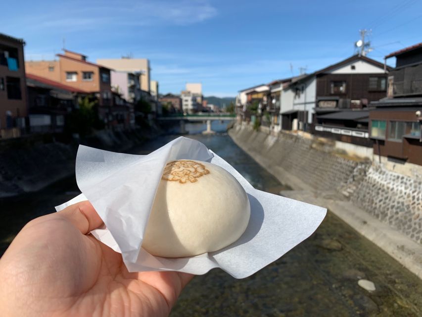 Takayama: Food and Sake Tour - Explore the Local Market