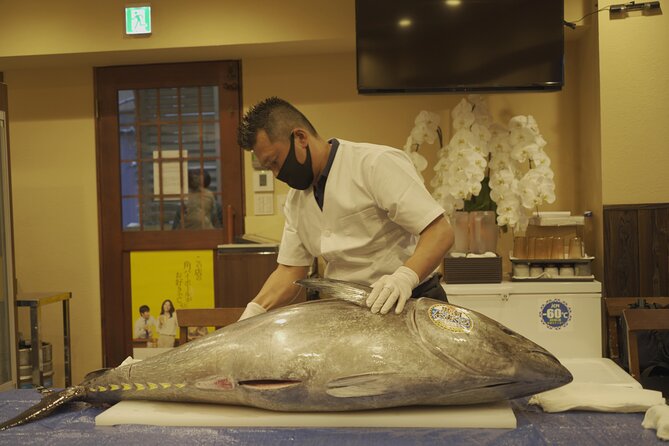 Tuna Cutting Show in Tokyo & Unlimited Sushi & Sake - A Sushi Lovers Paradise