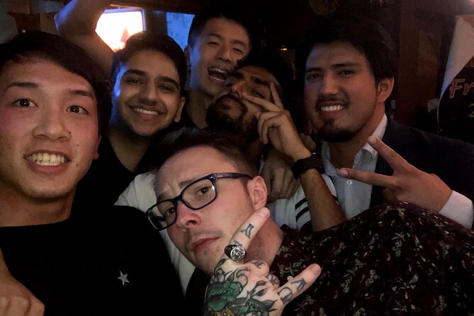 3-Hours Tokyo Local Bar & Izakaya Crawl in Shinjuku Area - Navigating the Streets: Directions and Landmarks in Shinjuku Area