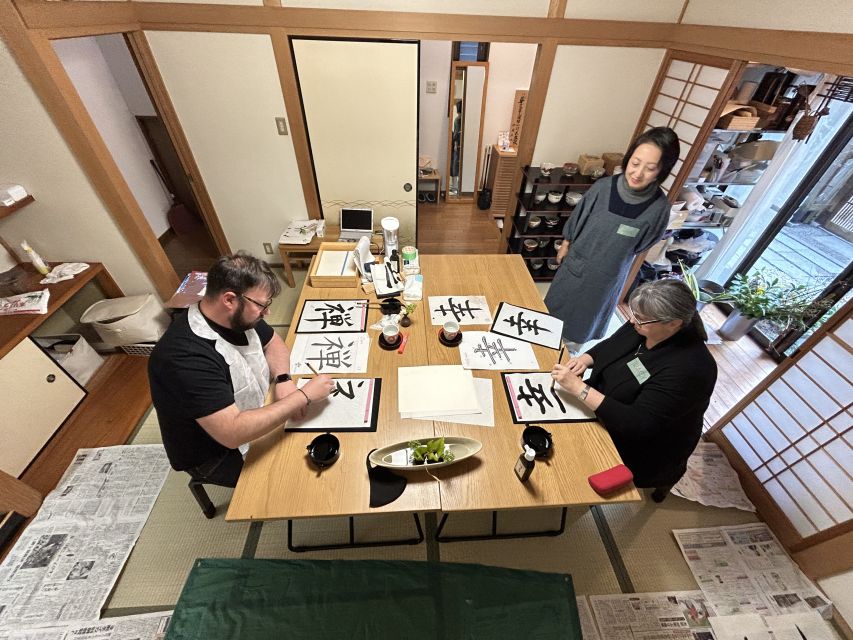 Kyoto: Local Home Visit Japanese Calligraphy Class - What to Expect