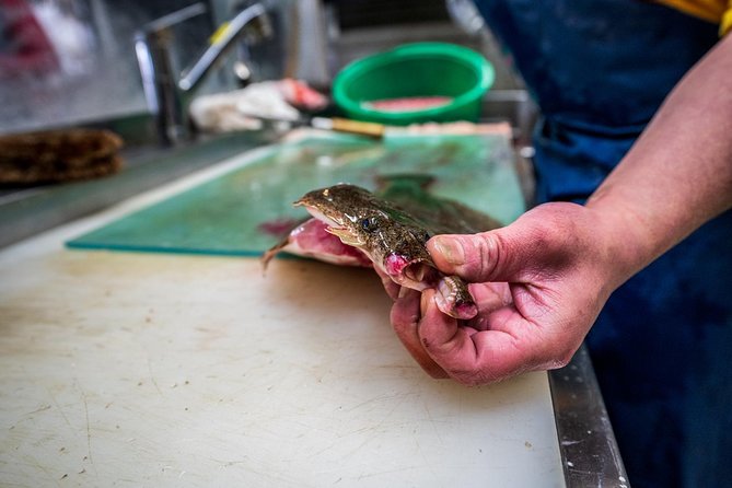 Special Access at Toyosu Fish Market With Hotel Pick up - Reviews and Overall Rating