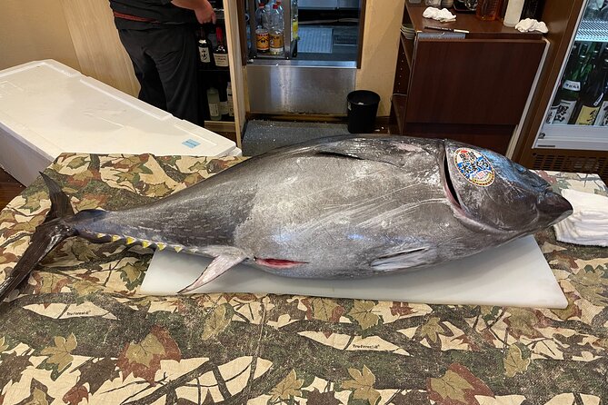 Tuna Cutting Show in Tokyo & Unlimited Sushi & Sake - Unveiling the Secrets of Sake