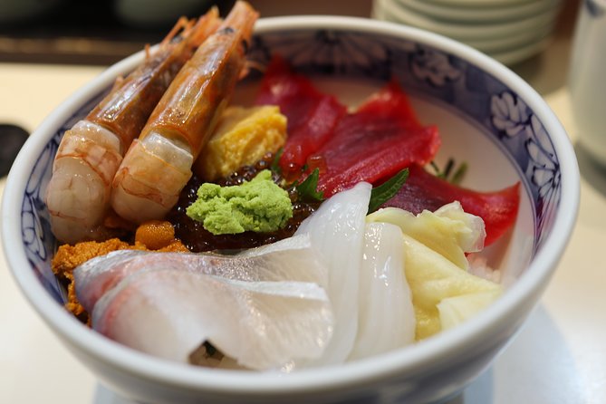 5-Hour Tokyo Historical Bike Tour Through Imperial Palace & Tsukiji - Discovering the Rich History of Tsukiji