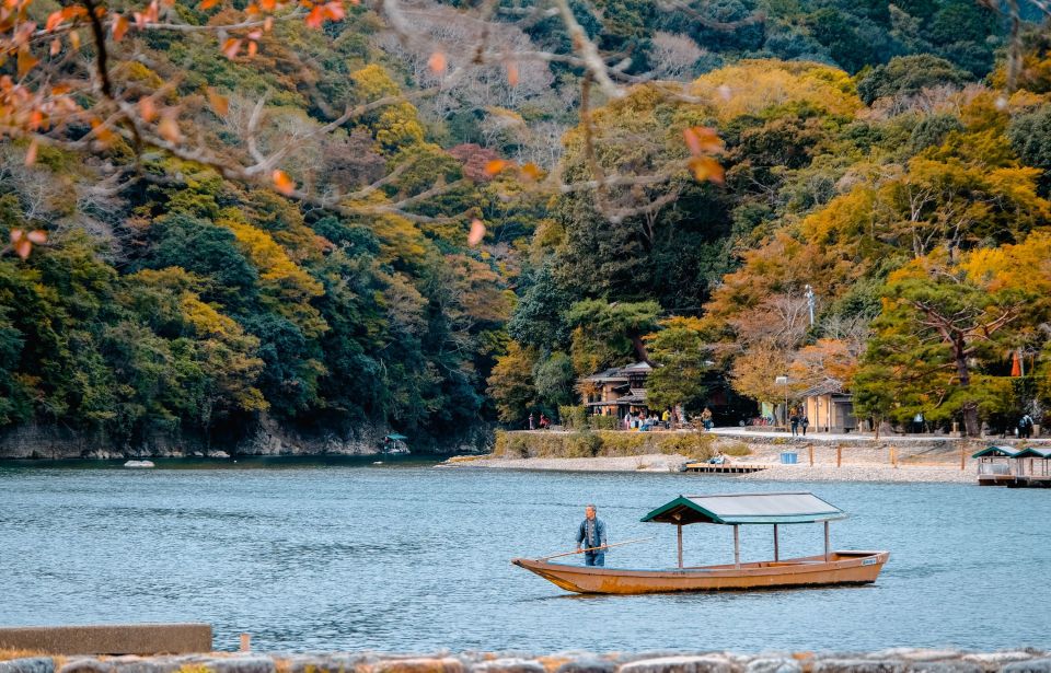 Arashiyama: Self-Guided Audio Tour Through History & Nature - Understanding the English Audio Guide