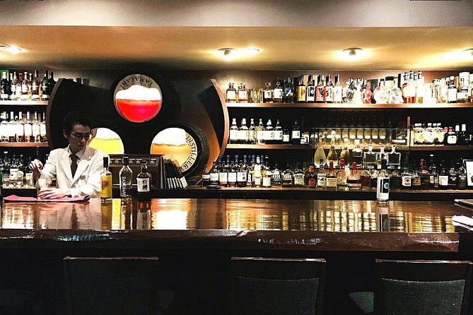 Japanese Whisky Tasting Experience at Local Bar in Tokyo - Elevate Your Whisky Experience: Tasting Rare Japanese Whiskies in Tokyos Local Bar