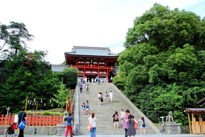 One Day Tour of Kamakura From Tokyo - Explore the Tsurugaoka Hachimangu Shrine