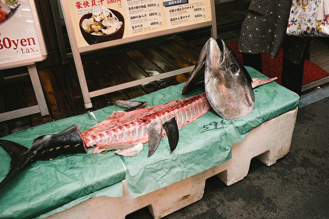 Special Access at Toyosu Fish Market With Hotel Pick up - Minimum Traveler Requirement Policy