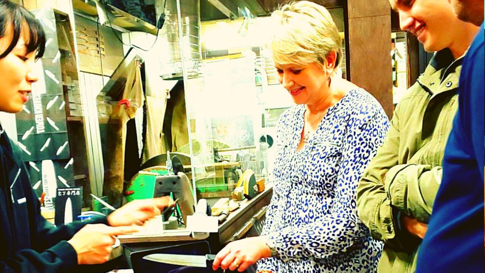 Osaka: Shinsekai Food Tour With 13 Dishes at 5 Eateries - Meeting Point