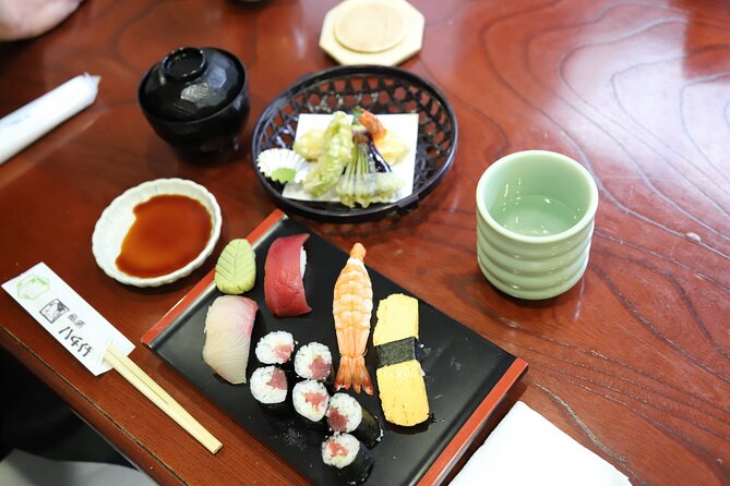 Learn How To Make Sushi At The Tsukiji Fish Market In Tokyo - The Sum Up