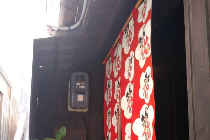 Walking Around the Town With Kimono You Can Choose Your Favorite Kimono From [Okinawa Traditional Co - The Sum Up