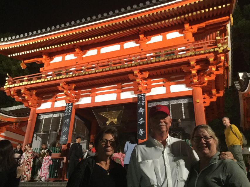 Kyoto: Private Tour With Local Licensed Guide - Dining and Shopping