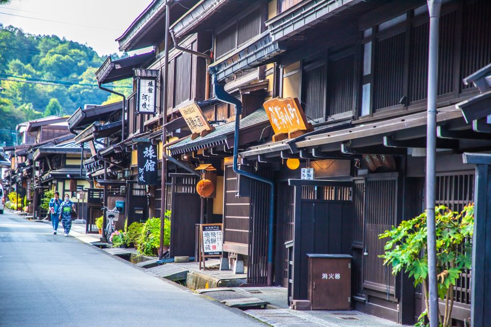 Nagoya: Hida Takayama & World Heritage Shirakawa-go Day Tour - Frequently Asked Questions