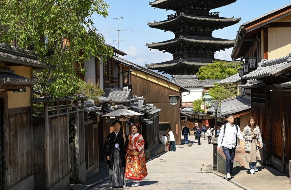 Kyoto: Private Customized Walking Tour With a Local Insider - The Sum Up