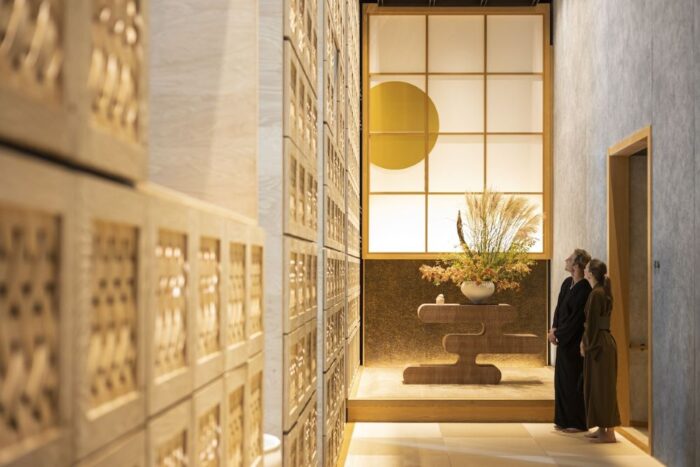 Copyright HOSHINOYA Tokyo