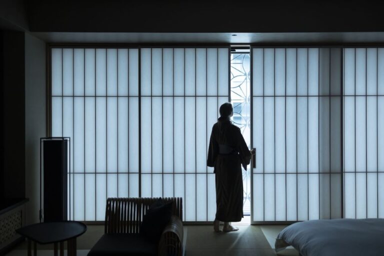 Copyright HOSHINOYA Tokyo ()