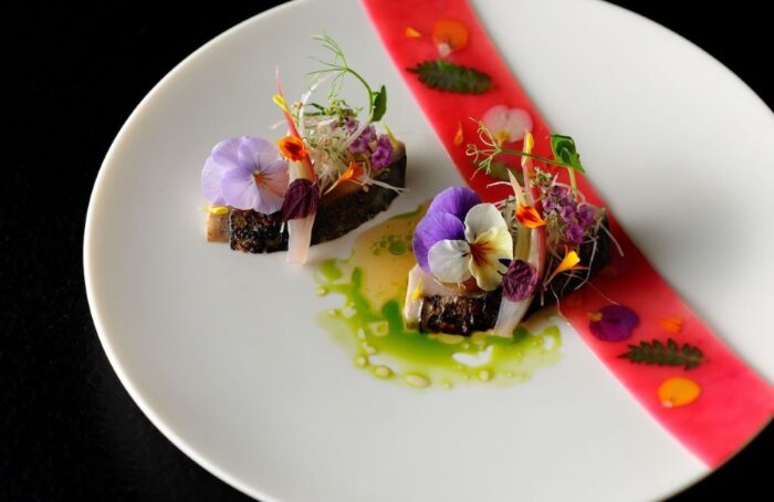 Copyright HOSHINOYA Tokyo