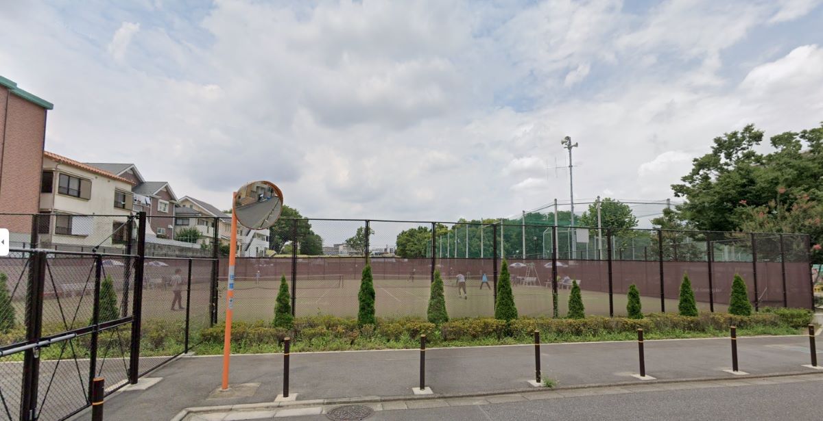 Higashiitabashi Tennis Courts