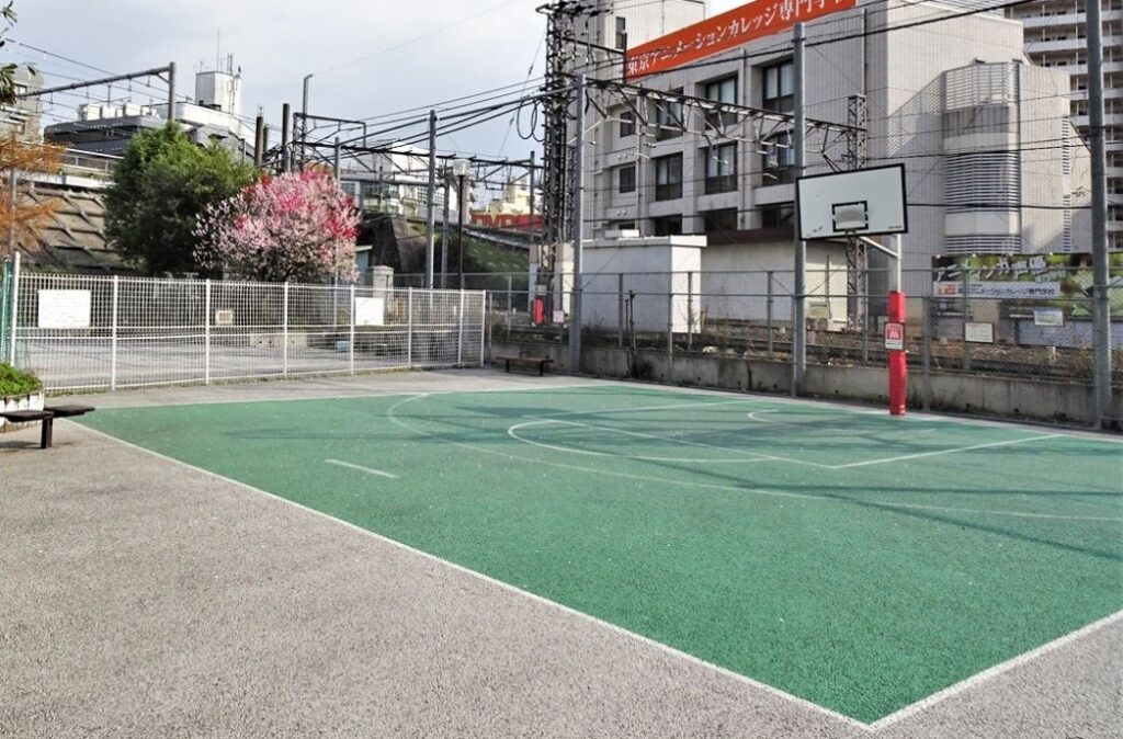 Shinjuku Kuritsu Shimizugawabashi Park Basketball Court
