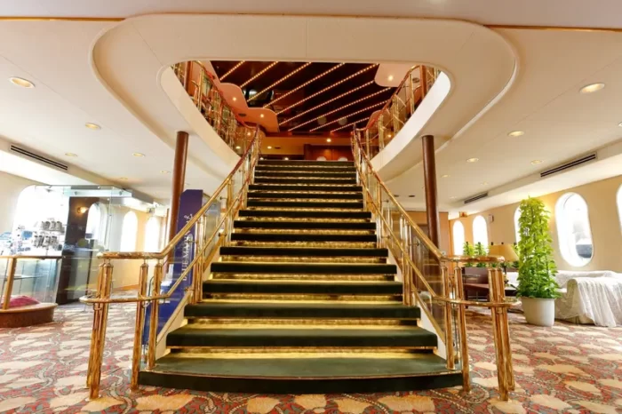 Tokyo Bay Cruise On The Symphony