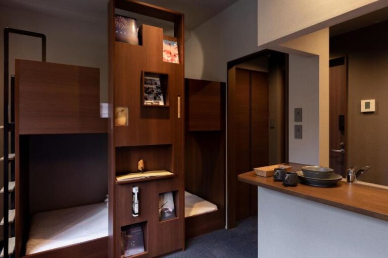 Cocoshuku Shinjuku Hanazono Tokyo