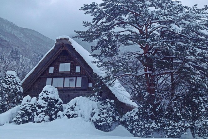 [Day Trip Bus Tour From Kanazawa Station] Shirakawa-Go / Takayama Tour Platinum Route Tour - Booking and Cancellation Policy