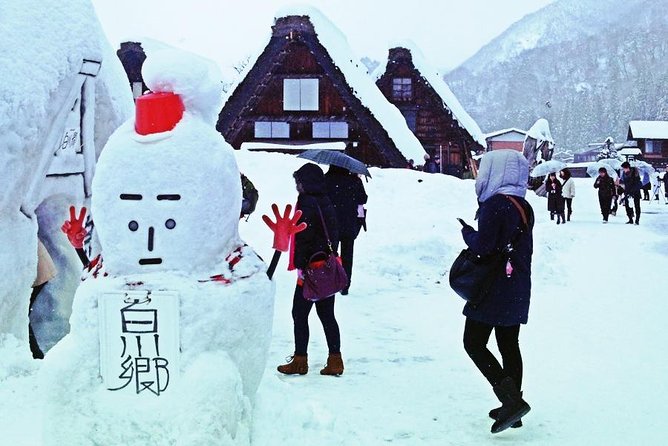 [Day Trip Bus Tour From Kanazawa Station] Shirakawa-Go / Takayama Tour Platinum Route Tour - Lunch and Dining Experience