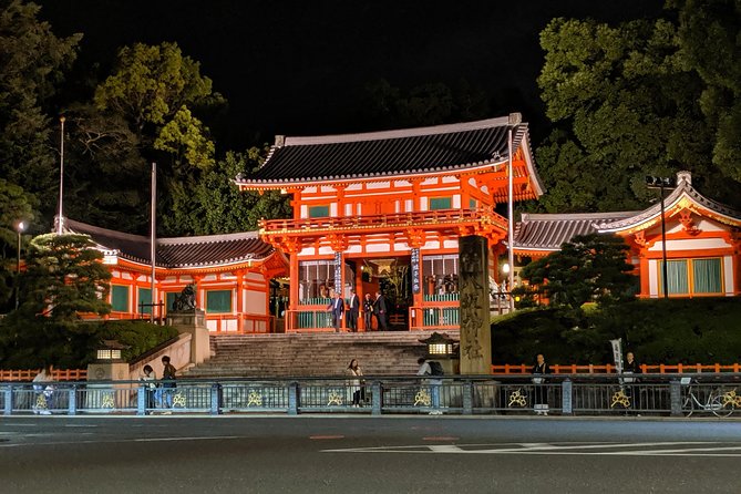 Discover Kyoto's Geisha District of Gion! - Immersing Yourself in the Timeless Beauty of Gion