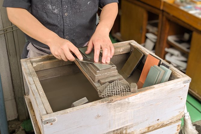 Fish Market Food Tour in Tokyo - Sampling Sushi and Sashimi Galore