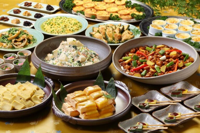 From Kyoto: Guided Day Trip to Kyoto and Nara With Lunch