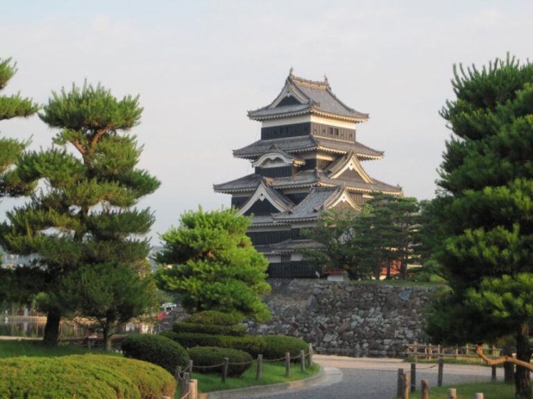 Full-Day Tour: Matsumoto Castle & Kamikochi Alpine Valley