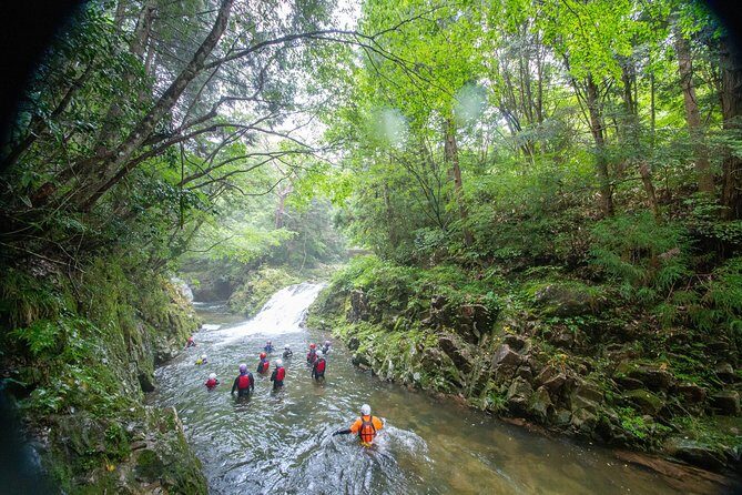 half-day-oku-yuki-river-trekking2