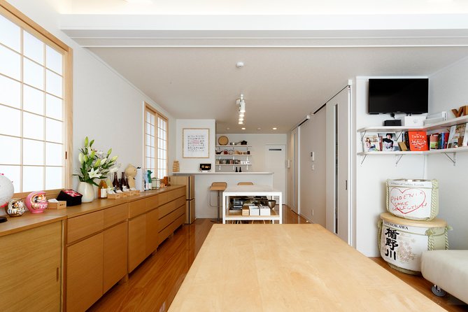 Okonomiyaki & Gyoza Cooking Class and Local Supermarket Tour In Tokyo