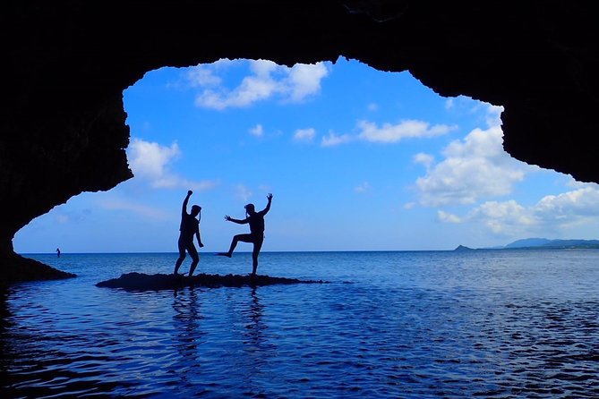 [Ishigaki] Kabira Bay SUP/Canoe Blue Cave Snorkeling - Canoeing Adventure in Kabira Bay