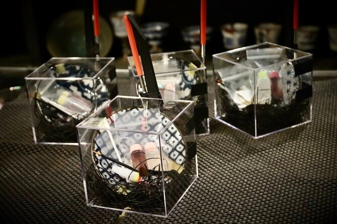 Kintsugi Experience in Tokyo - History and Techniques of Kintsugi