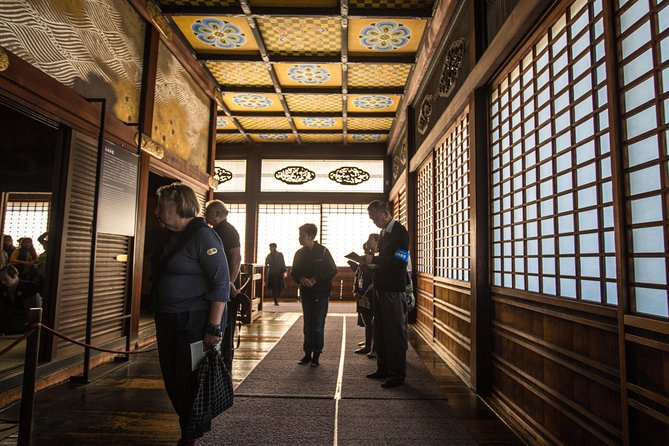 Kyoto and Nara 1 Day Trip - Golden Pavilion and Todai-Ji Temple From Kyoto - Lunch and Souvenir Options on the Day Trip