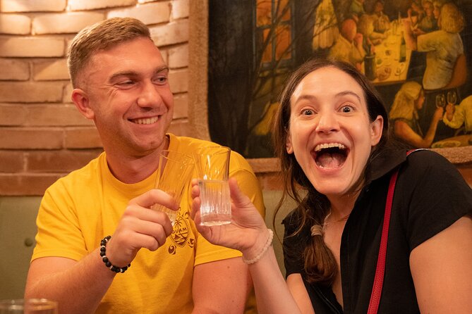 Kyoto Local Bar Crawl in Gion & Kawaramachi Area - Taking in the Atmosphere of Gions Izakayas