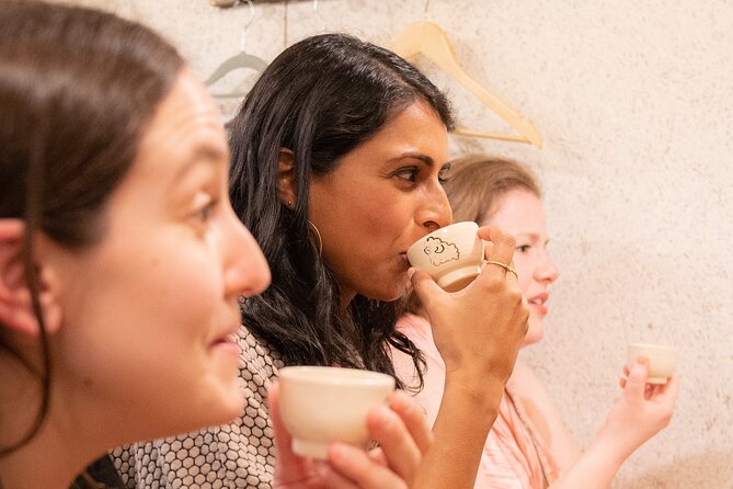 Kyoto Local Bar Crawl in Gion & Kawaramachi Area - Exploring the Traditional Bars of Gion