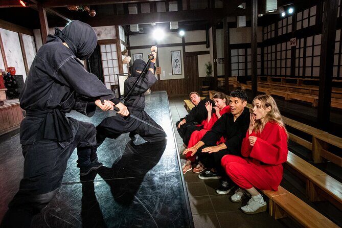 mt-fuji-and-hakone-1-day-bus-tour-by-bus8