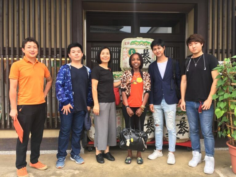 Narita Airport: Layover or Transit 4-hour Guided Tour